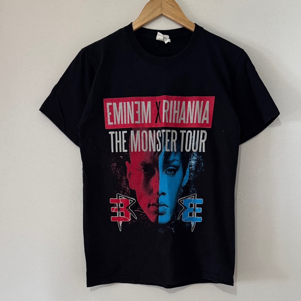 Eminem x Rhianna Monster Tour T-Shirt / Detroit Commercial Park 2014 / Small